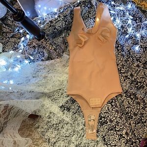 Compression shape wear